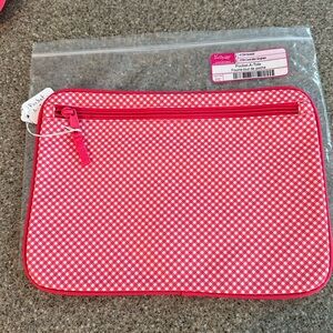 NWT ThirtyOne Pocket-A-Tote can attach to ThirtyOne bags that have grommets